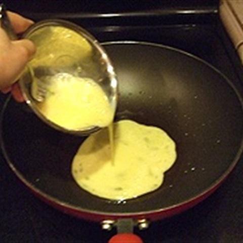 Cách làm trứng gói thịt cua