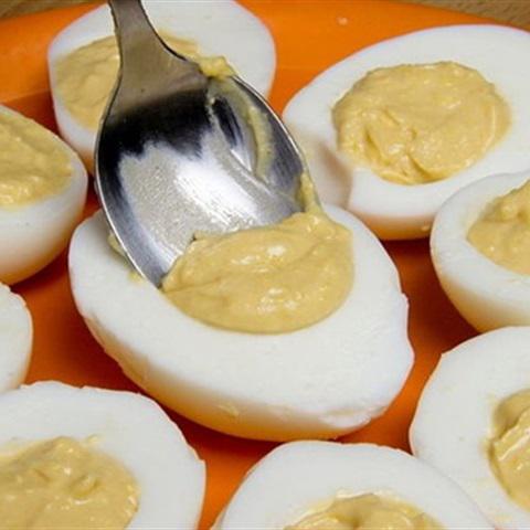 Cách làm trứng luộc hình nhện