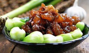 Trứng luộc hoa văn đẹp mắt, dễ làm cho mâm cơm thêm màu sắc