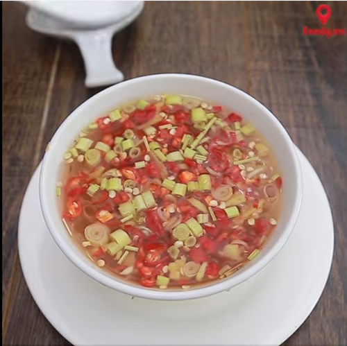 Trứng muối cuộn thịt lăn dừa chiên giòn ngon miễn chê