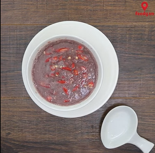 Trứng muối cuộn thịt lăn dừa chiên giòn ngon miễn chê