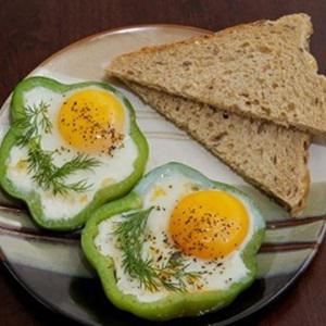 Cách làm trứng ốp lết hoa mai