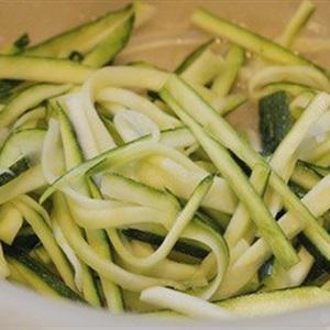 Cách làm trứng rán bí ngòi