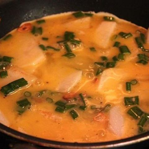 Cách làm trứng rán khoai tây