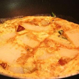 Cách làm trứng rán khoai tây