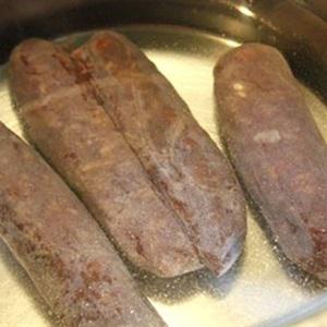 Cách làm trứng rán lạp xưởng