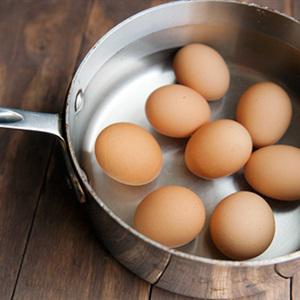 Cách làm trứng trà kiểu Hoa