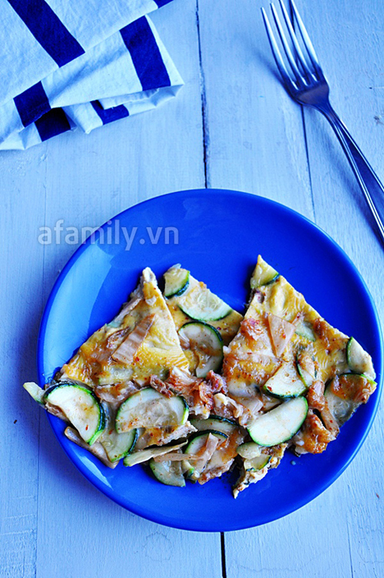 Trứng tráng kim chi ngon lạ