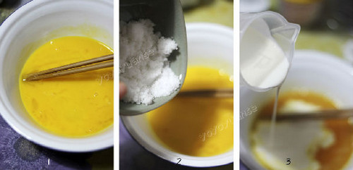 Trứng trộn thịt cá hồi hun khói ăn là nghiền