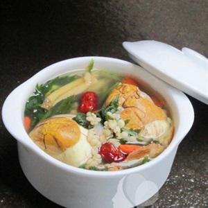 Cách làm trứng vịt lộn hầm ngải cứu