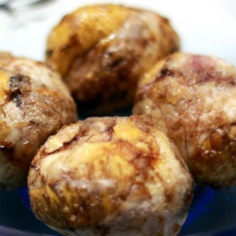 Cách làm trứng vịt lộn rang me