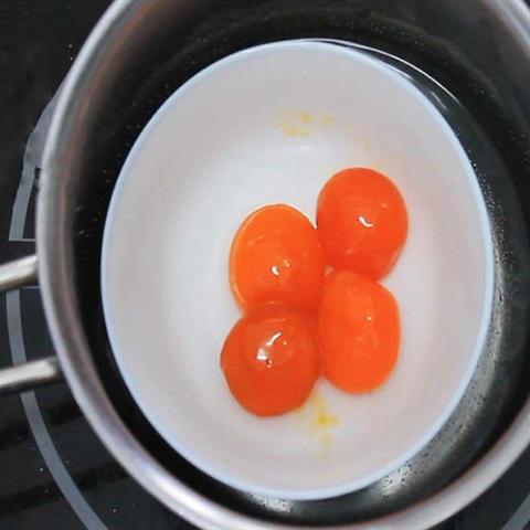 Cách làm bánh bao kim sa tại nhà