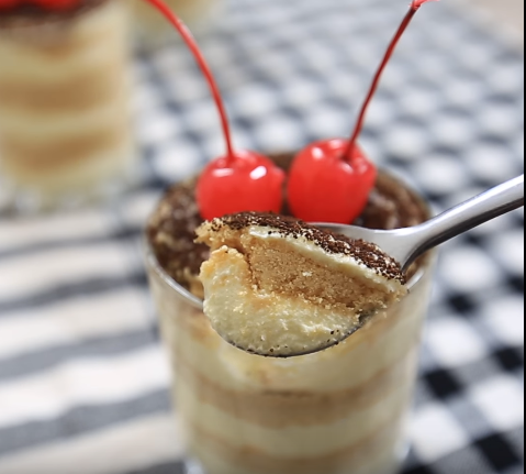 Tự làm bánh khoai lang kén vàng ươm, giòn rụm, ngon không thể chối từ