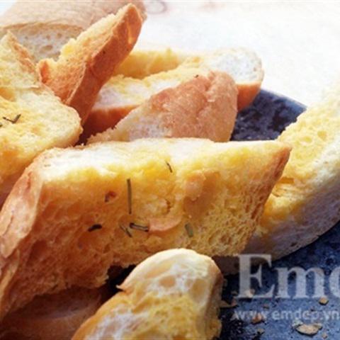 Cách làm bánh mì bơ tỏi