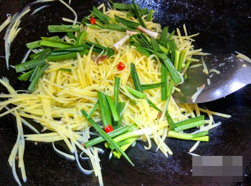 Tự làm bánh ngói hạnh nhân siêu ngon tại nhà