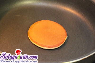 Tự làm bánh rán Doraemon ngon tuyệt cú mèo