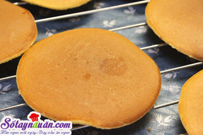 Tự làm bánh rán Doraemon ngon tuyệt cú mèo