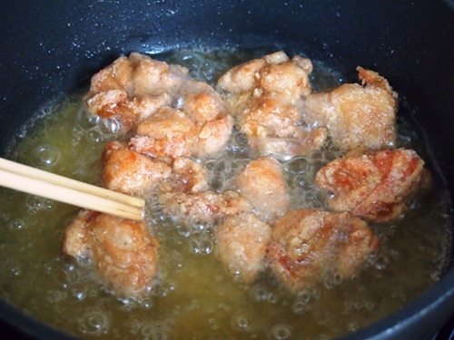 Tự làm bánh tằm sắc màu mềm thơm, đã mắt ngọt miệng