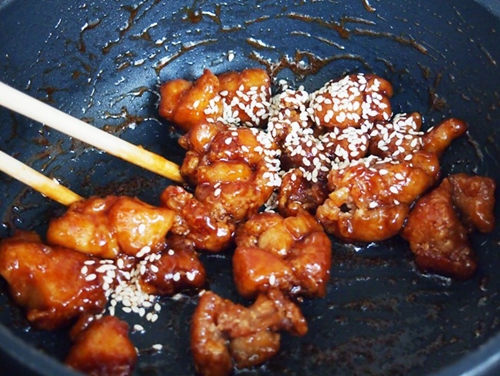 Tự làm bánh tằm sắc màu mềm thơm, đã mắt ngọt miệng