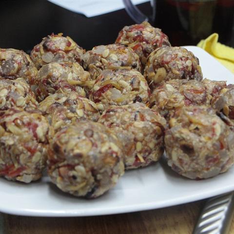 Cách làm bánh trung thu nhân thập cẩm trứng muối