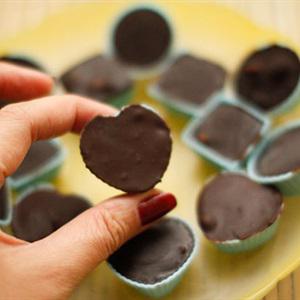 Cách làm chocolate hình trái tim
