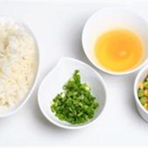 Cách làm cơm chiên Dương Châu