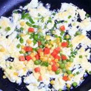 Cách làm cơm chiên Dương Châu