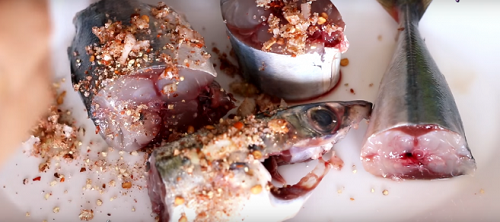 Tự làm gà cay Hàn Quốc ngon miệng, đưa cơm lại thơm nức mũi