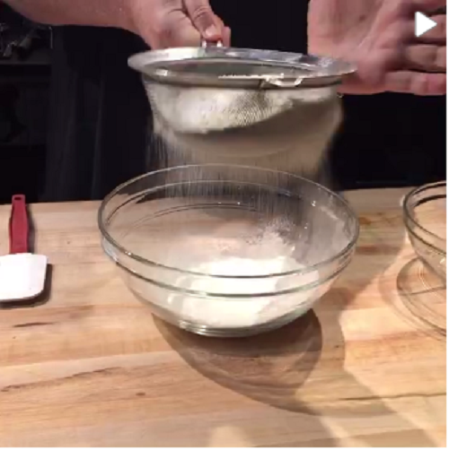 Tự làm kem đậu xanh nguyên chất ngon tuyệt tại nhà