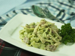 Tự làm mì Ý tươi sốt kem nấm