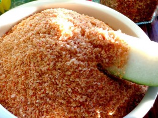 Tự làm muối tôm ngon hơn tiệm