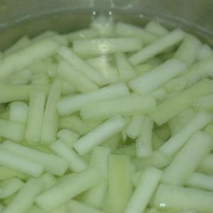 Tự làm mứt bí đao thơm ngon