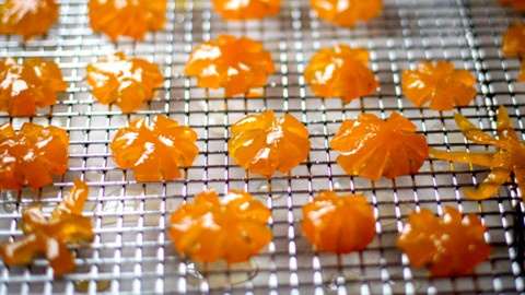 Tự làm mứt quất giòn ngọt