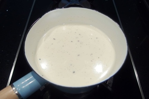 Tự làm Parfait vị dâu tây tại nhà ngon như ngoài tiệm