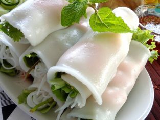 Tự làm phở cuốn ngon như tiệm