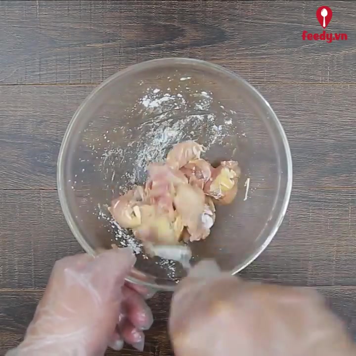 Tự làm pizza gà cay ngon đúng điệu Hàn Quốc