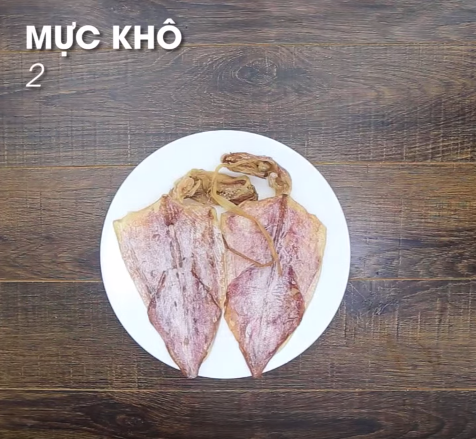 Tự làm pizza thịt nấm và khoai tây ngon mê li