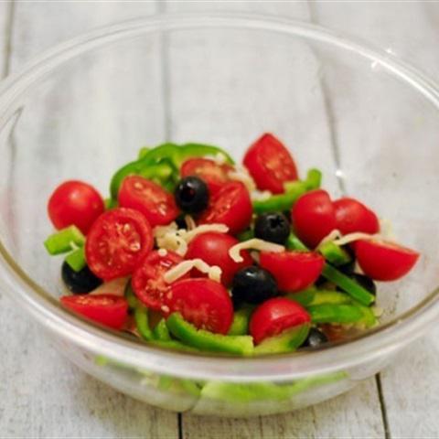 Công thức làm salad pizza rau củ