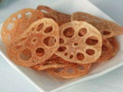 Tự làm snack củ sen thơm giòn