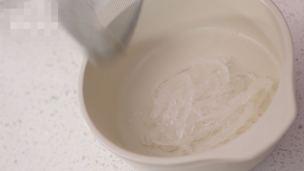 Tự làm snack khoai tây không dính dầu mỡ