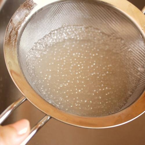 Tự làm socola viên quả phỉ ngon ngất ngây