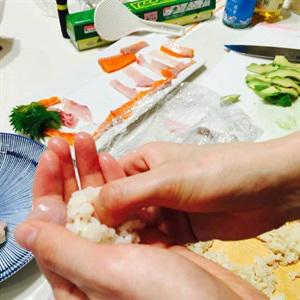 Cách làm sushi nắm nigirizushi