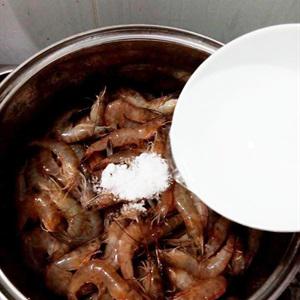 Cách làm tôm khô tại nhà