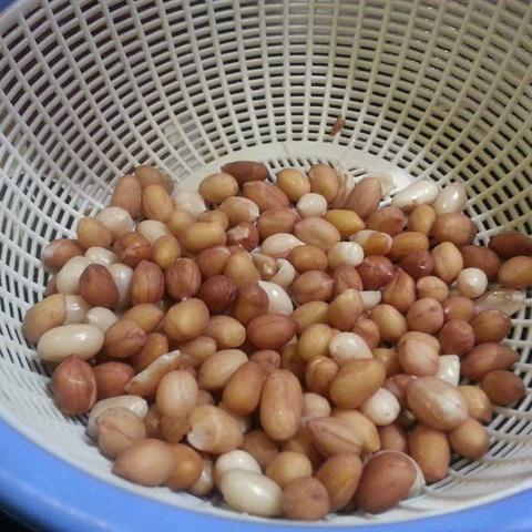 Cách làm xôi đậu phộng bằng nồi cơm điện