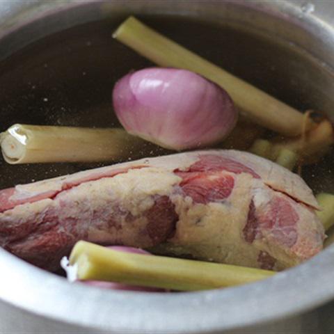 Cách làm bún bò Huế