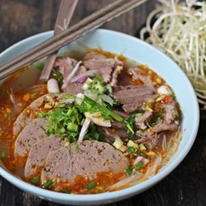 Cách làm bún bò Huế