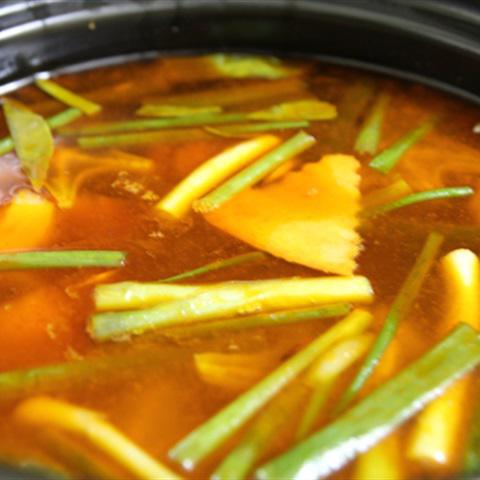 Cách làm lẩu đuôi bò