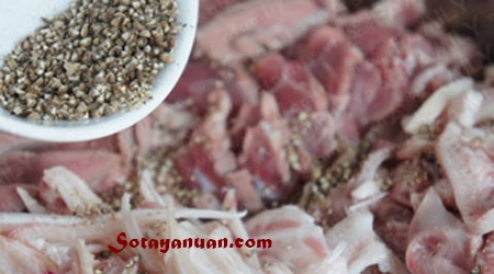 Tự tay làm giò thủ (giò xào) đón tết nào