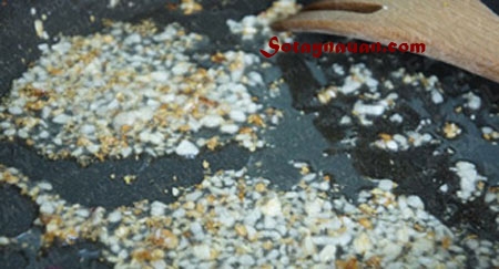 Tự tay làm giò thủ (giò xào) đón tết nào