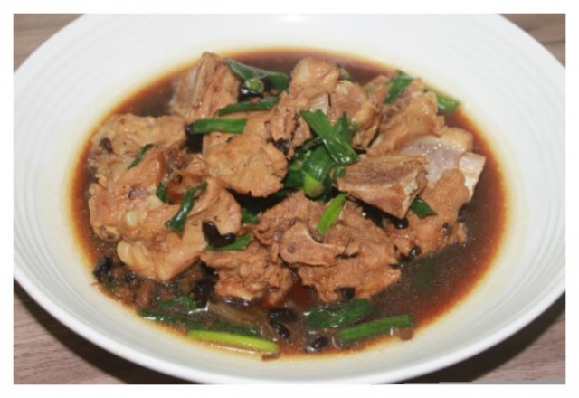 Tương đậu đen kho sườn